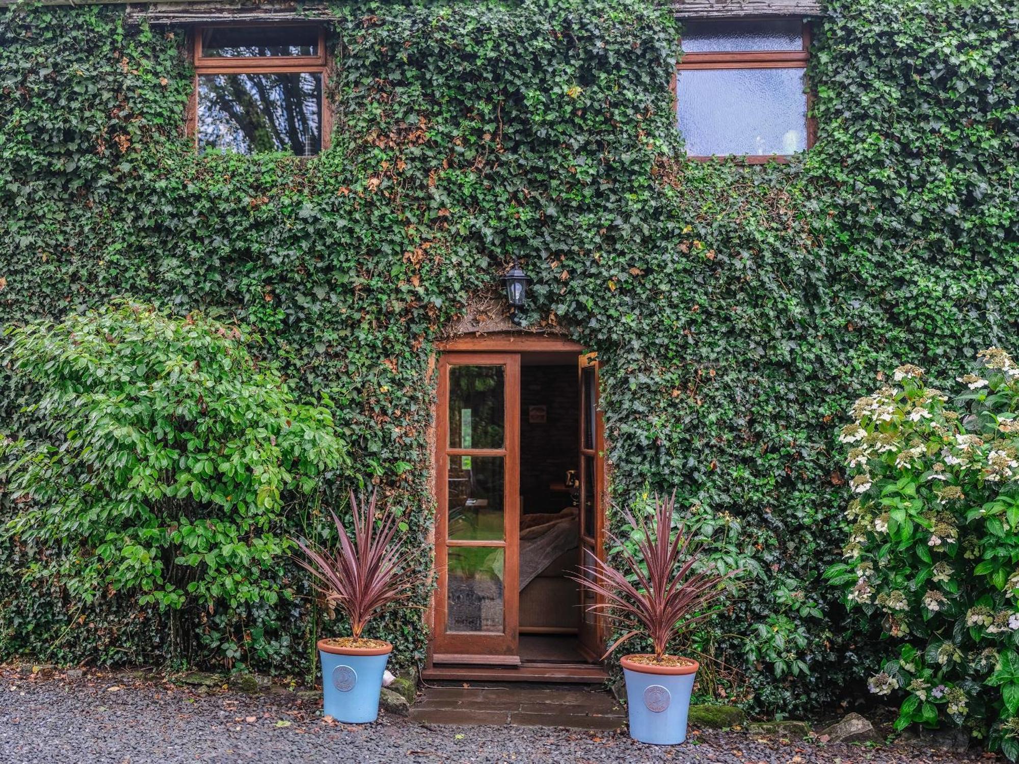 Greig House Farm Villa Llangattock Lingoed Exterior photo
